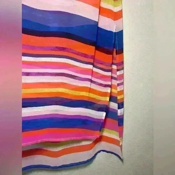 Vince Camuto NWT Semi Sheer Extra Long Tunic side slits multicolor Womens Med - Picture 9 of 10